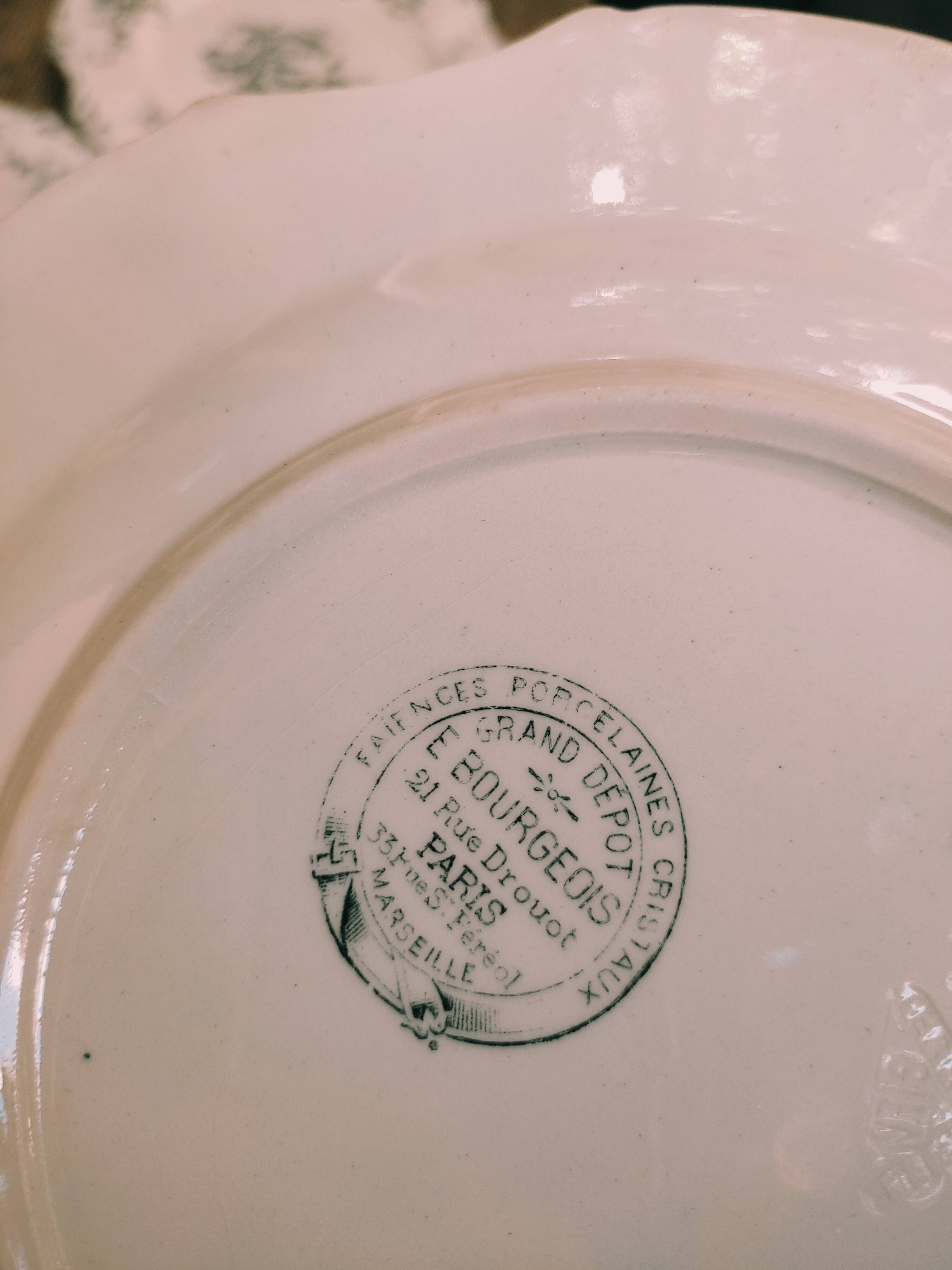 6 flat earthenware plates by Gien