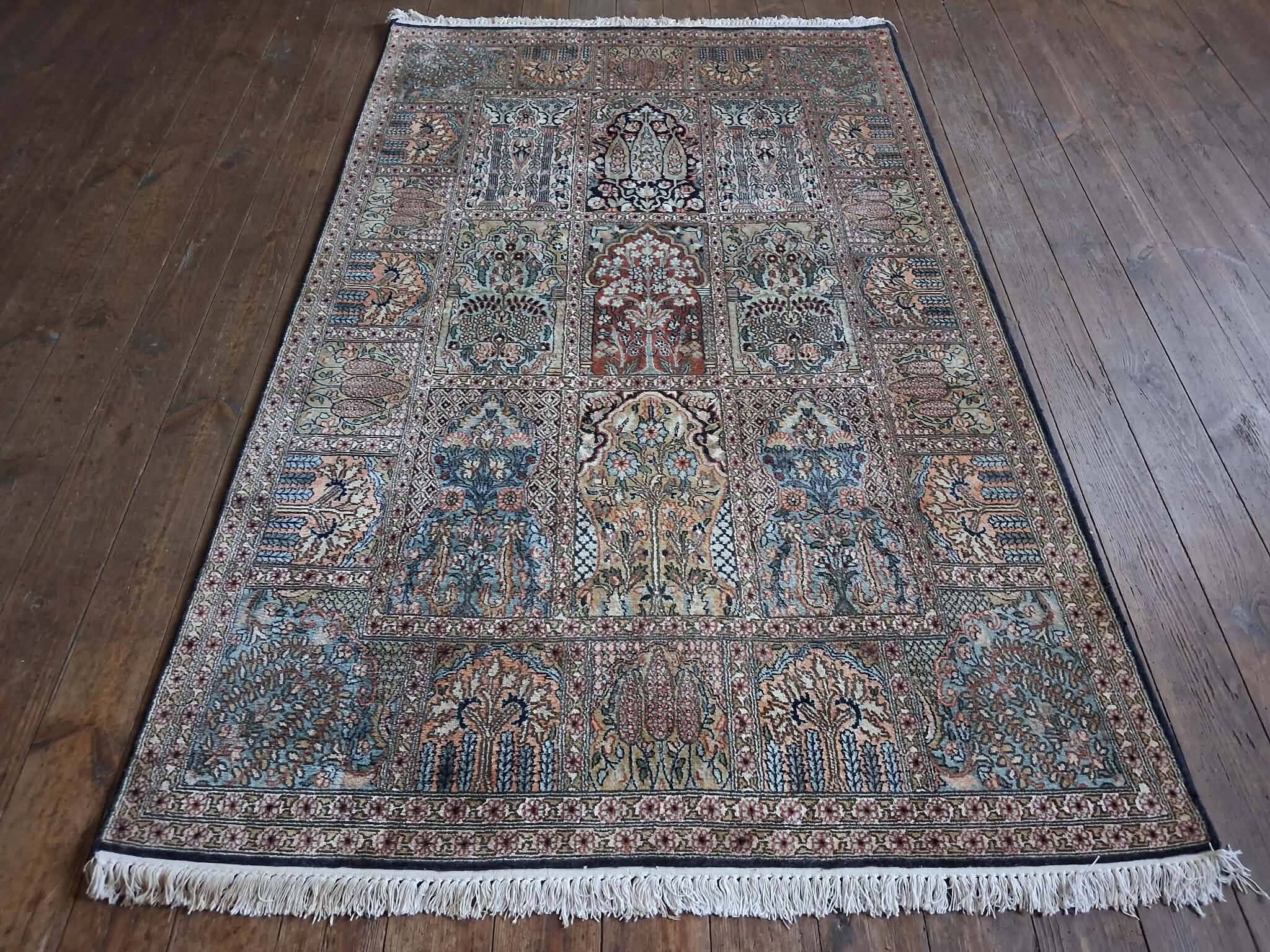 Handmade Indian Kashmiri silk rug 196x122cm