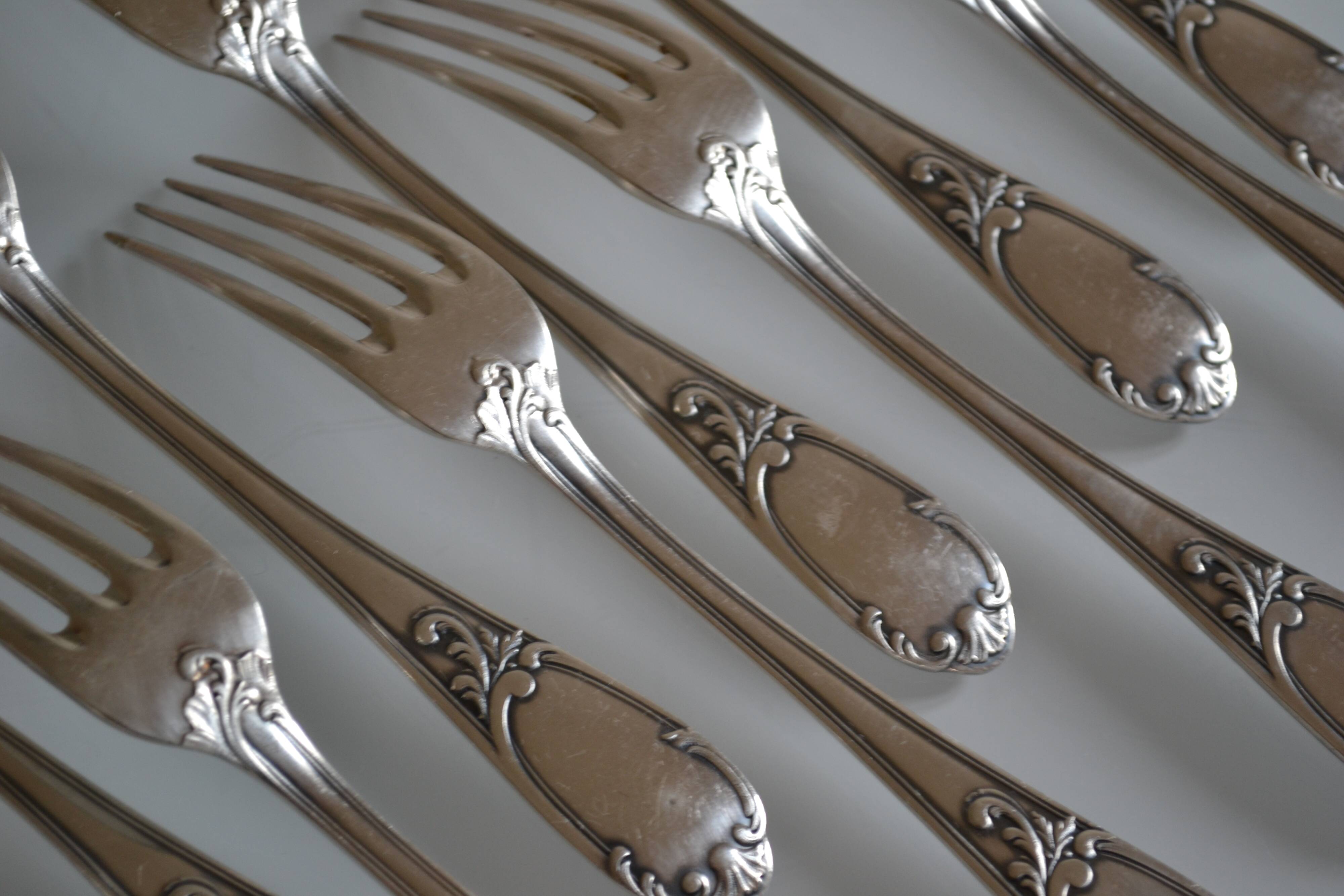 10 Frionnet François silver-plated table forks