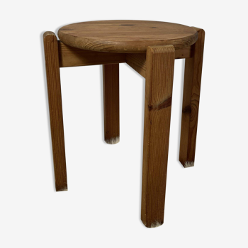 Brutalist stool in solid pine