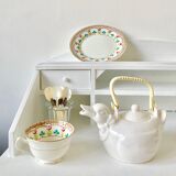 Duck teapot with rattan handle and scoubidou