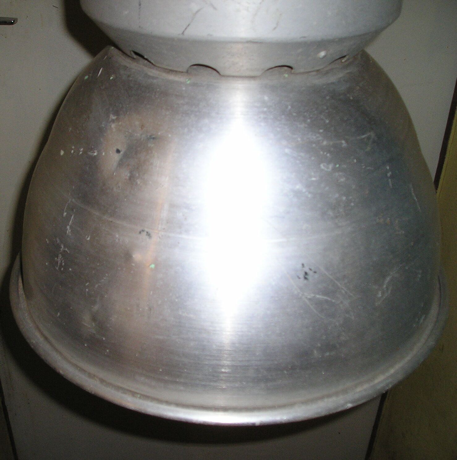 Industrial aluminum pendant light from the 60s/70s