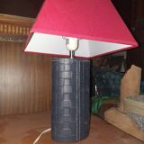 Lampe ovoïde gainée de cuir bleu tressé et couture Sellier