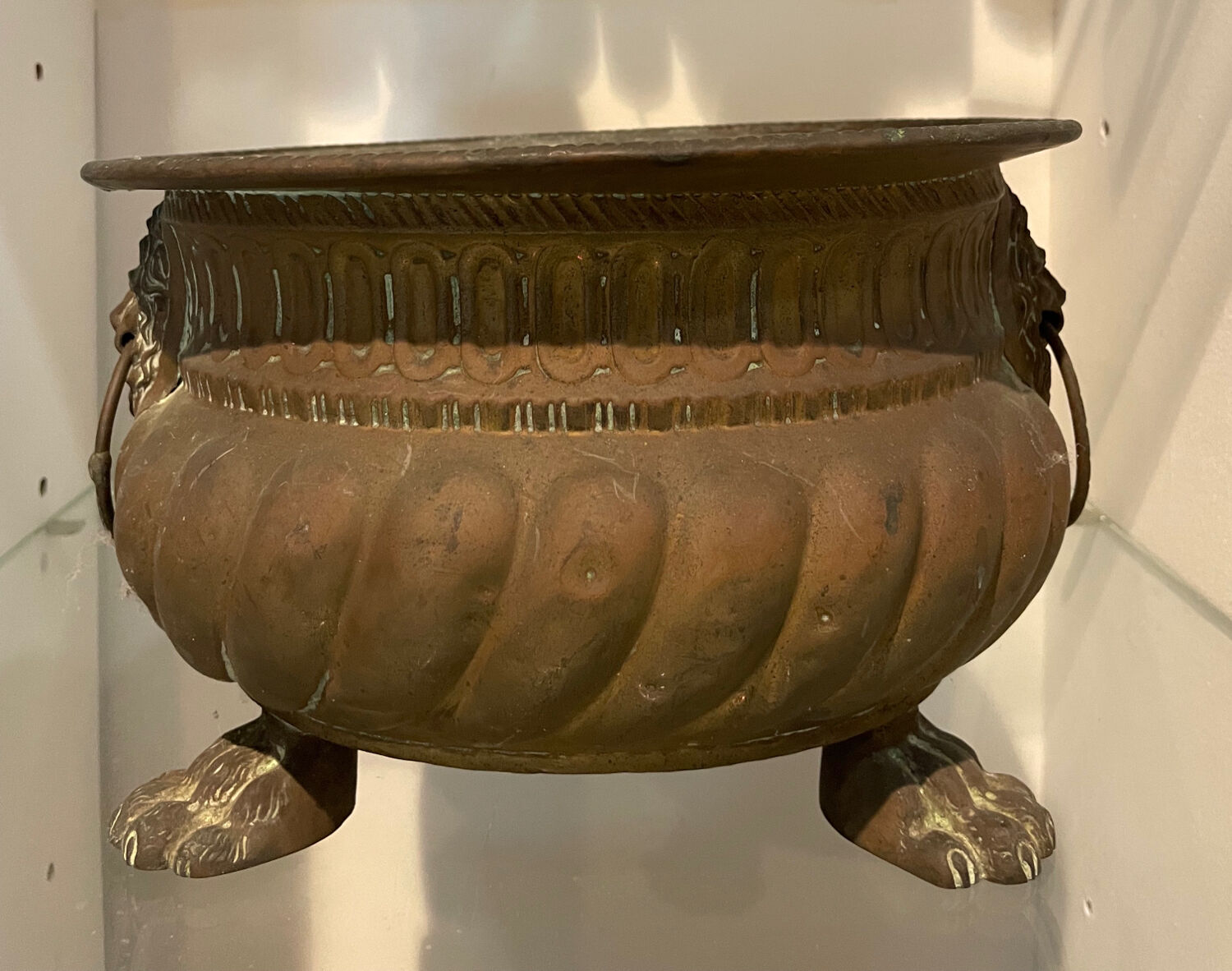 Copper planter with two lion heads, 17th-18th century