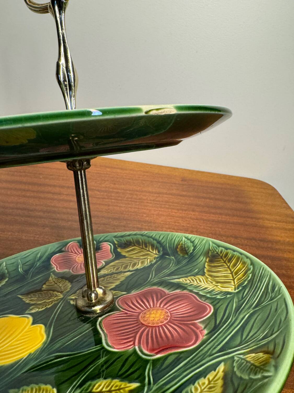 Ancient Sarreguemines Majolica Servant