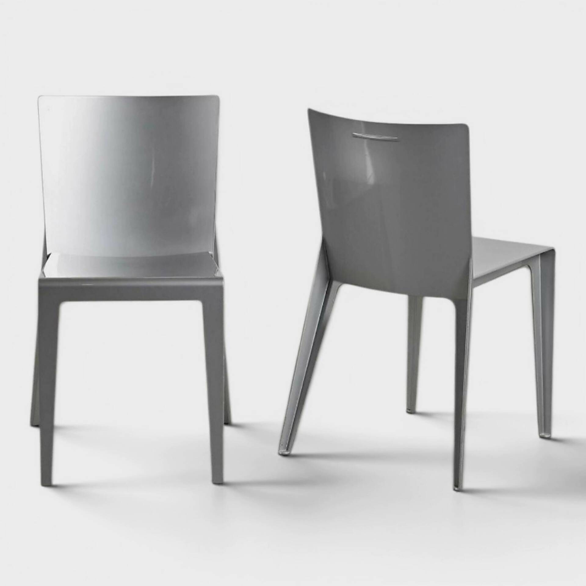 Iconic pair of "Alfa" chairs by Hannes Wettstein - Molteni&C