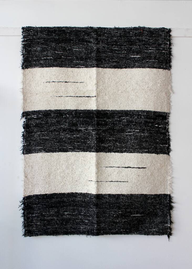 Handwoven recycled cotton rug - 120 x 170 cm