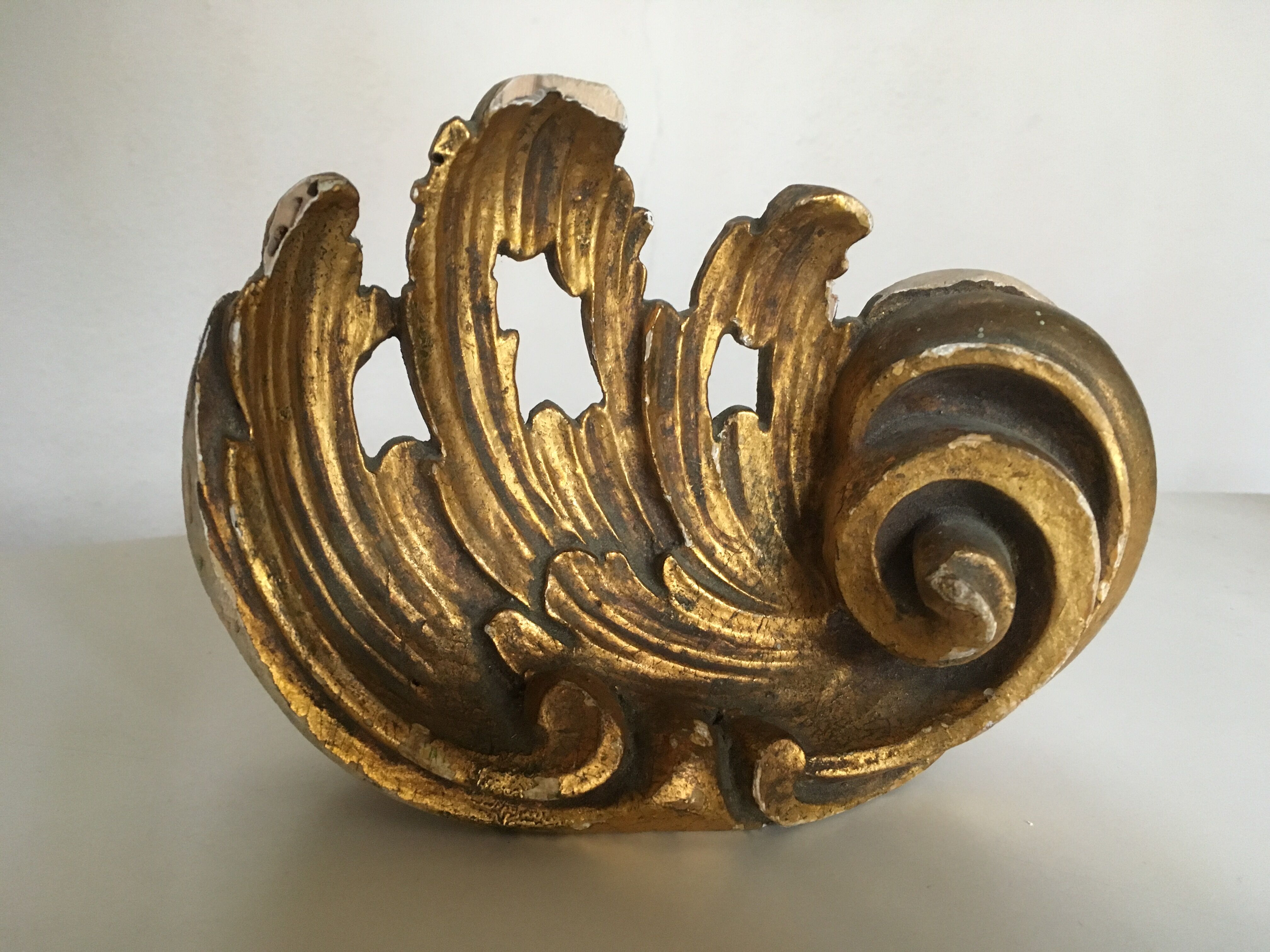 cornice in volutes leaves acanthus 19th gilded wooden