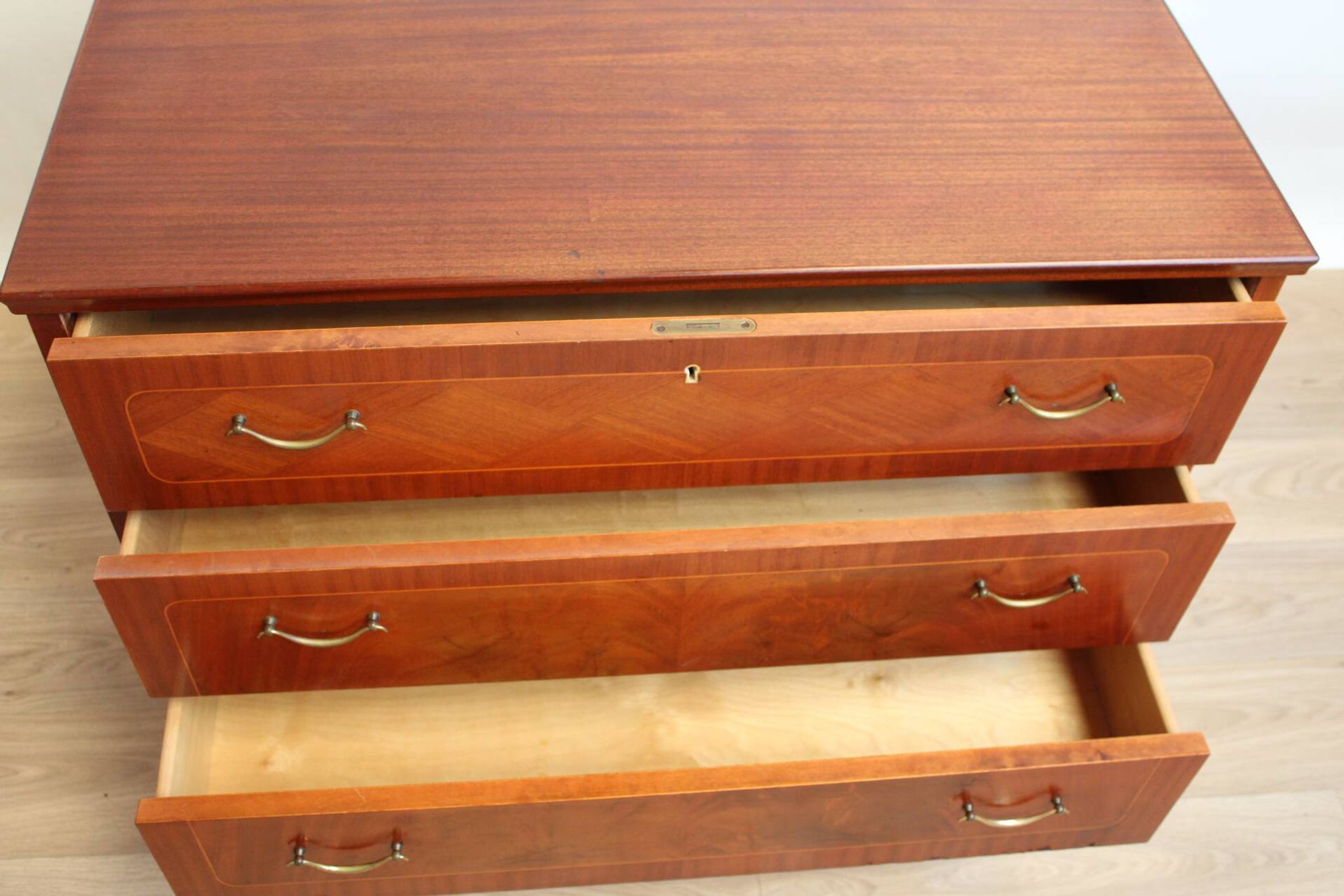 Vintage chest of drawers 3 drawers double handles and brass feet 1960s suede
