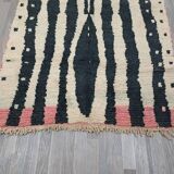 Handmade natural wool rug, size 150 x 250 cm