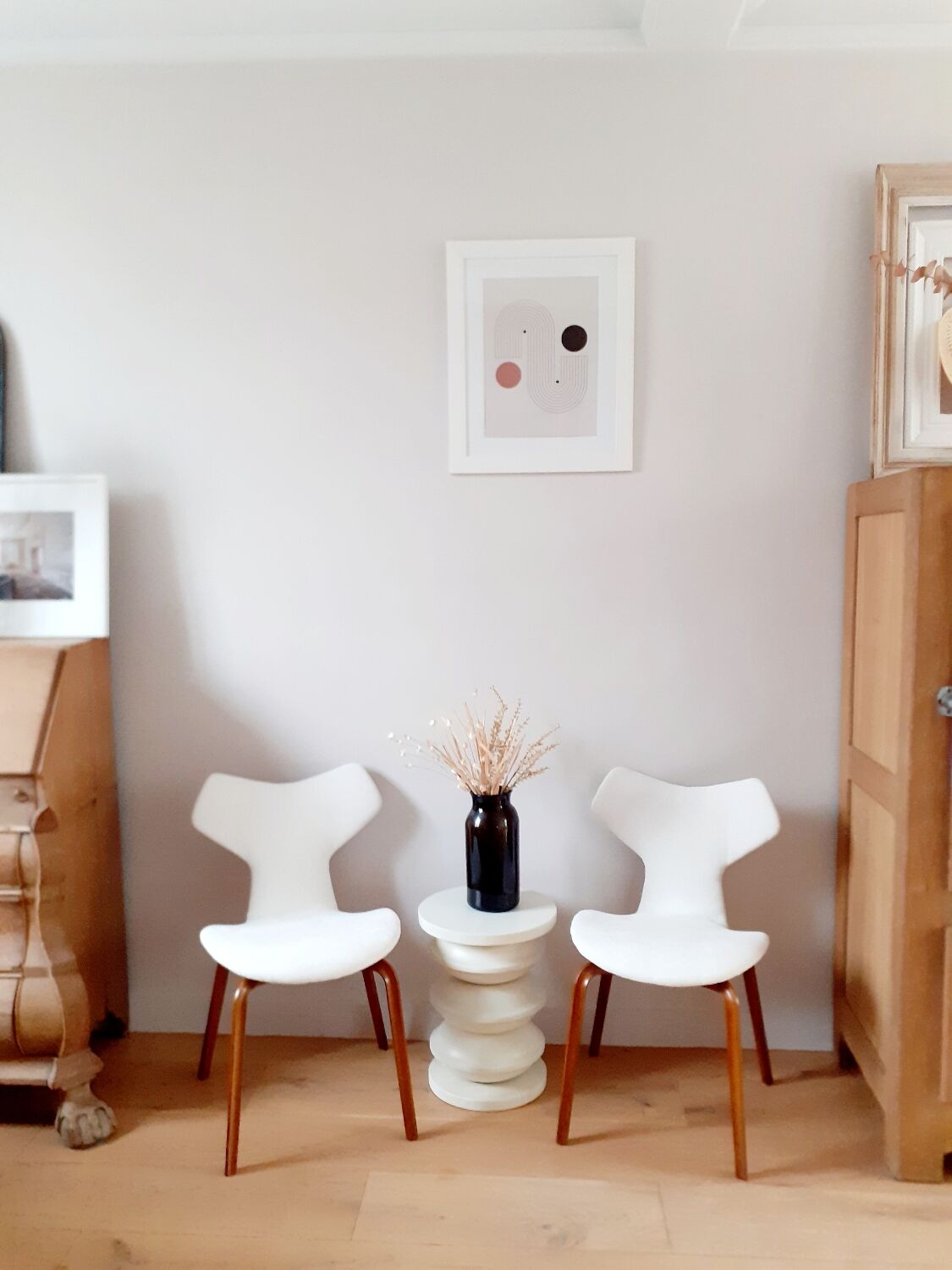 Pair of chairs Grand Prix by Arne Jacobsen