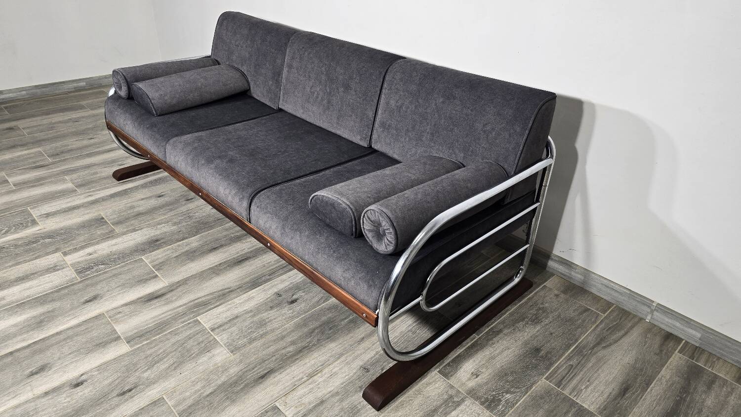 Bauhaus Chrome Sofa by Robert Slezak for Slezak Factories, 1930s