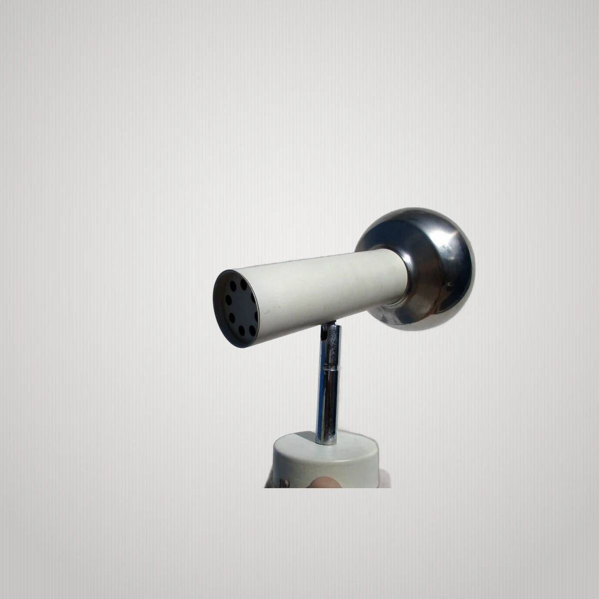 Modernist wall lamp from the Disderot era, Alain Richard adjustable spotlight.