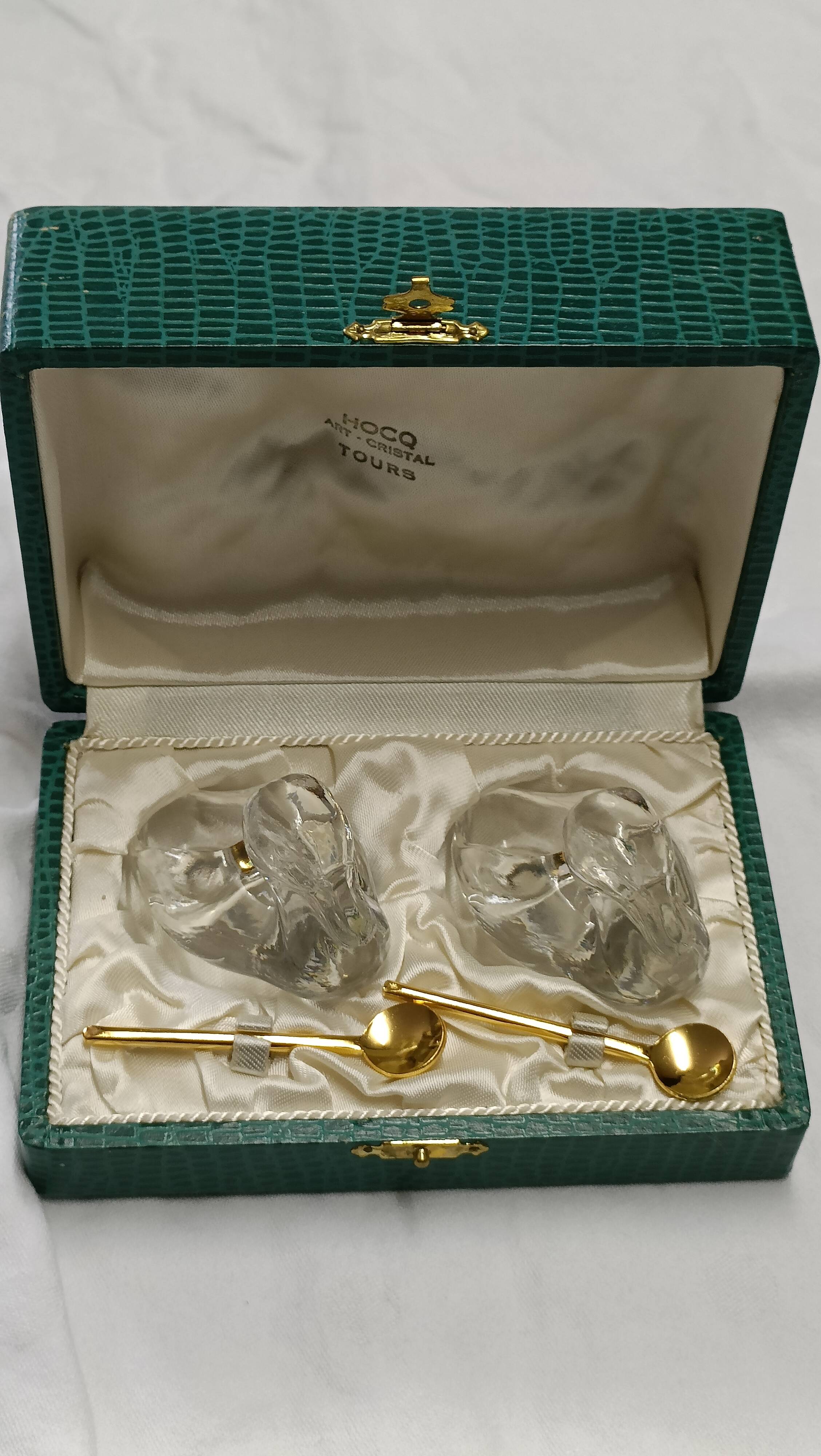 box of a pair of Baccarat crystal salerons with its 2 small golden spoons