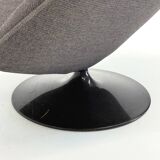 Artifort F510 armchair by Geoffrey Harcourt