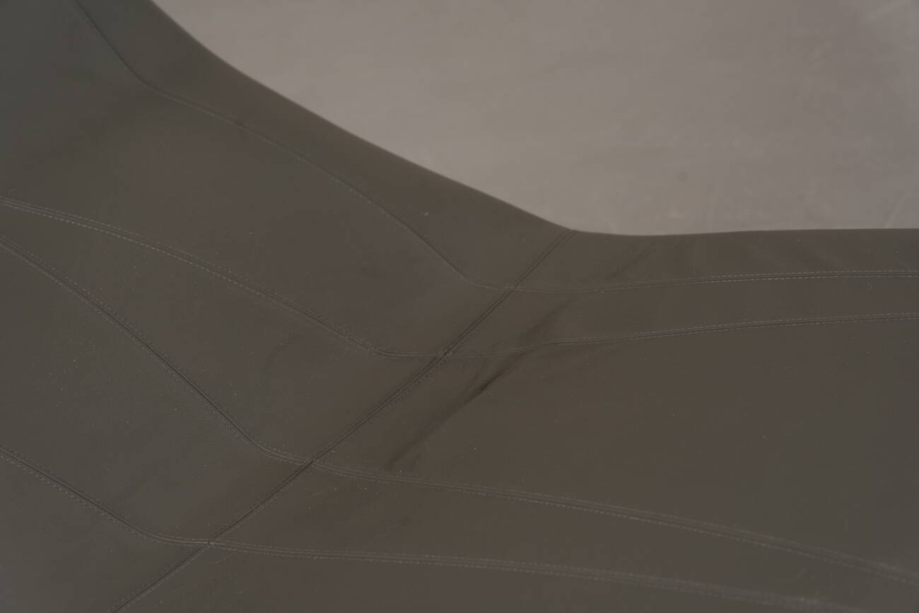 Chaise longue en cuir gris Donovan par Giuseppe Viganò pour Cattelan, Italie, années 2000.