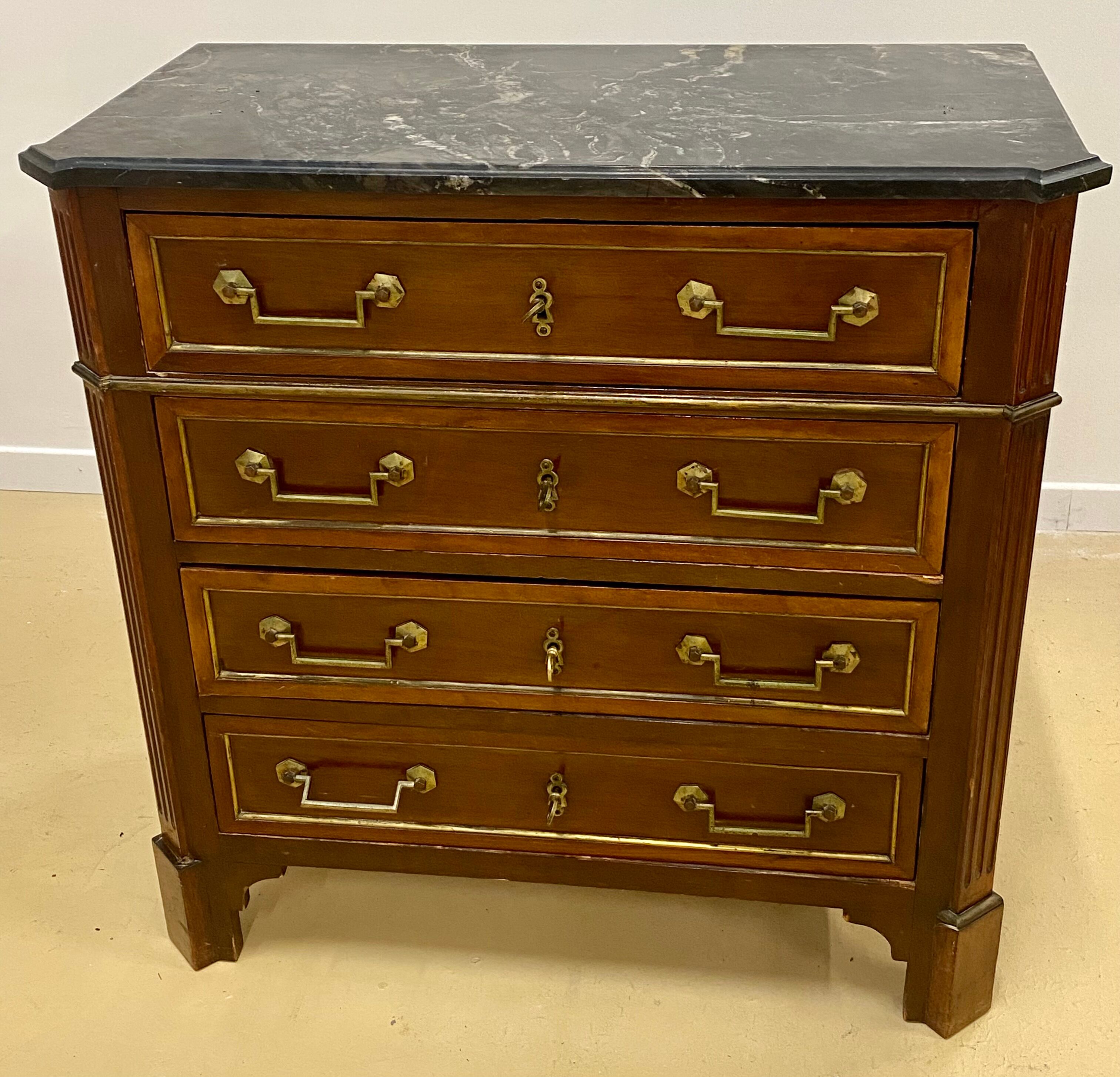 Commode Style Louis XVI