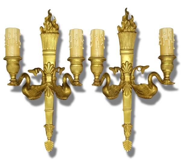 Pair of large wall sconces, torch and swans, Empire style - gilded bronze