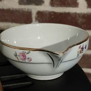 Old Saint Amand saucier and creamer bowl