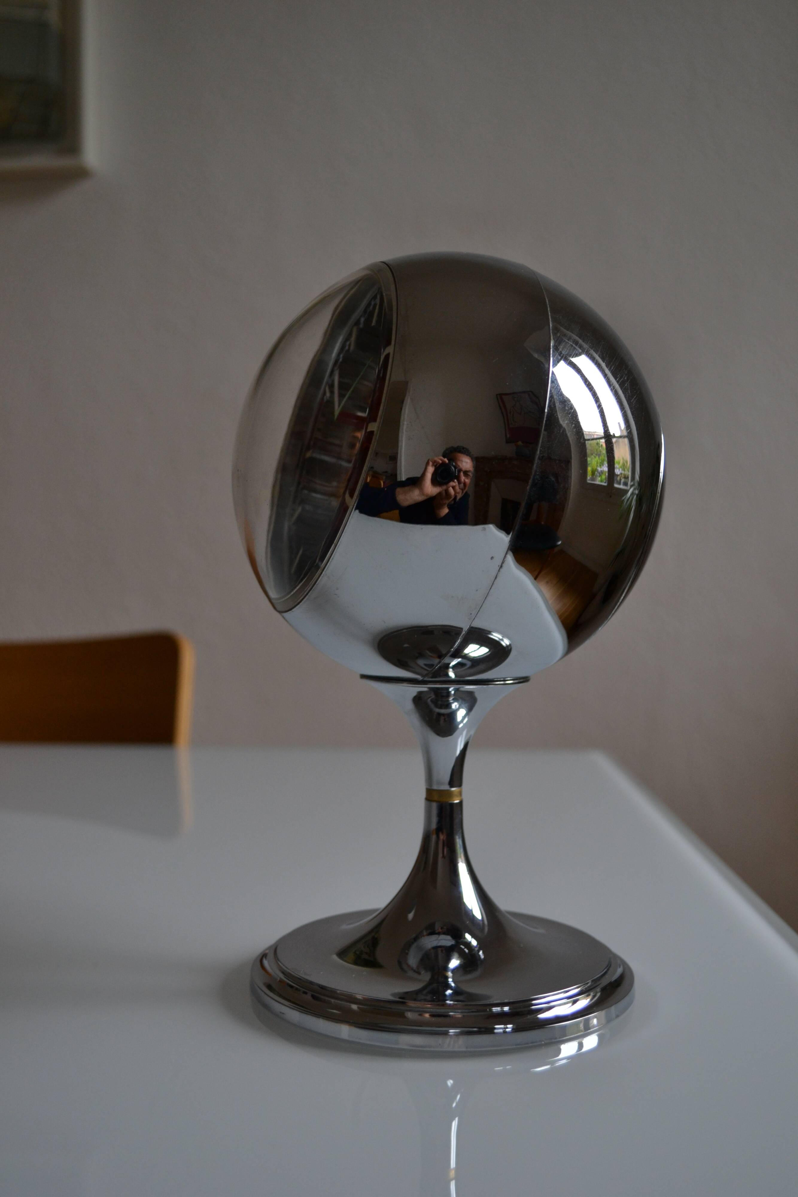 Tokyo Tokei 4 jewels vintage space age japan clock 1970 tulip foot