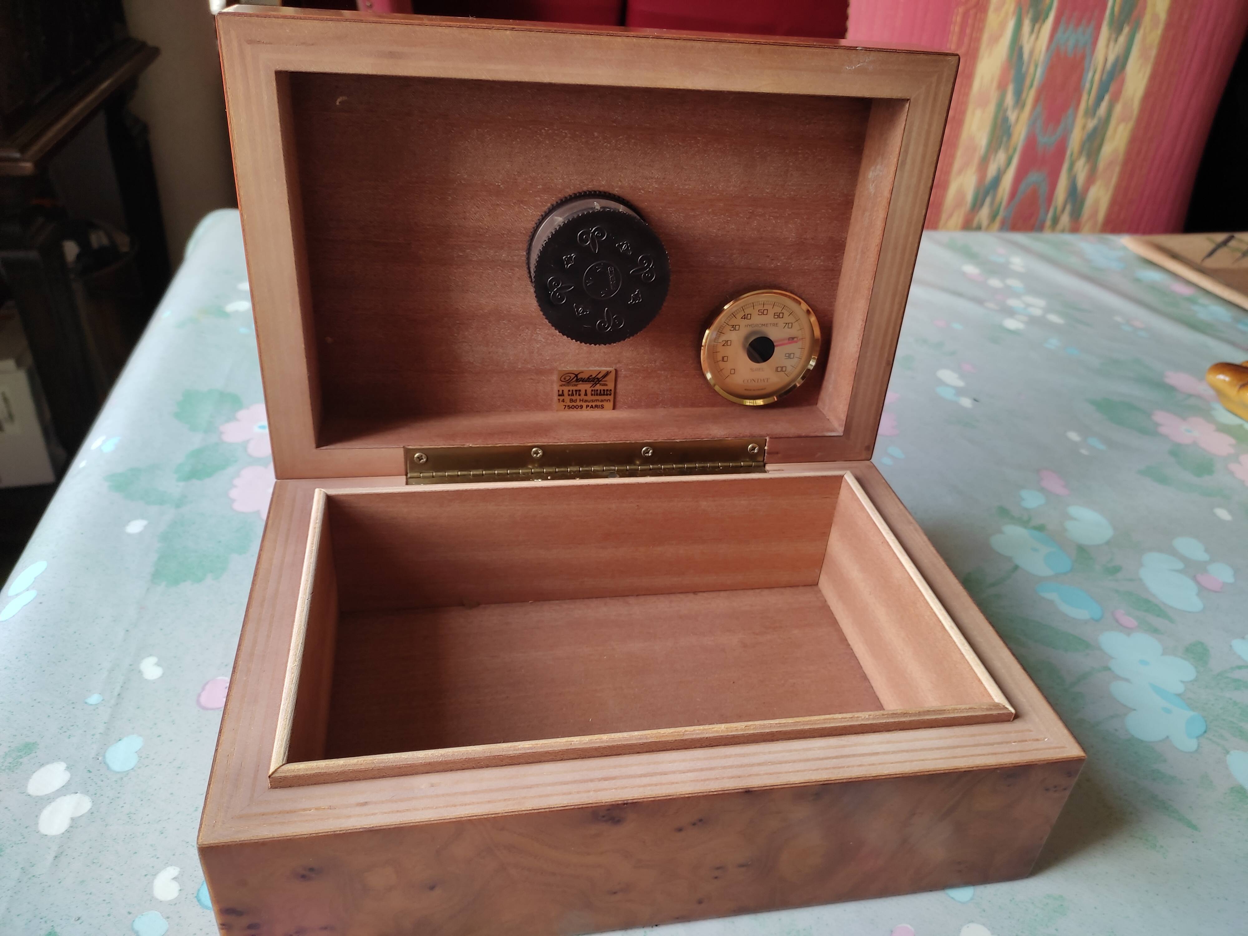 Davidoff cigar box