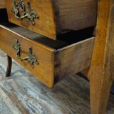 Bureau de pente - commode-scriban galbé en noyer et marquéterie – ép. LXV