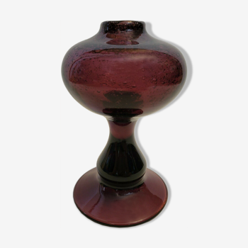 Foot oil lamp in blown glass tinted plum color