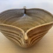Ceramic pinch ring holder tray