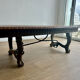 Table basse Renaissance espagnole en bois sculpté