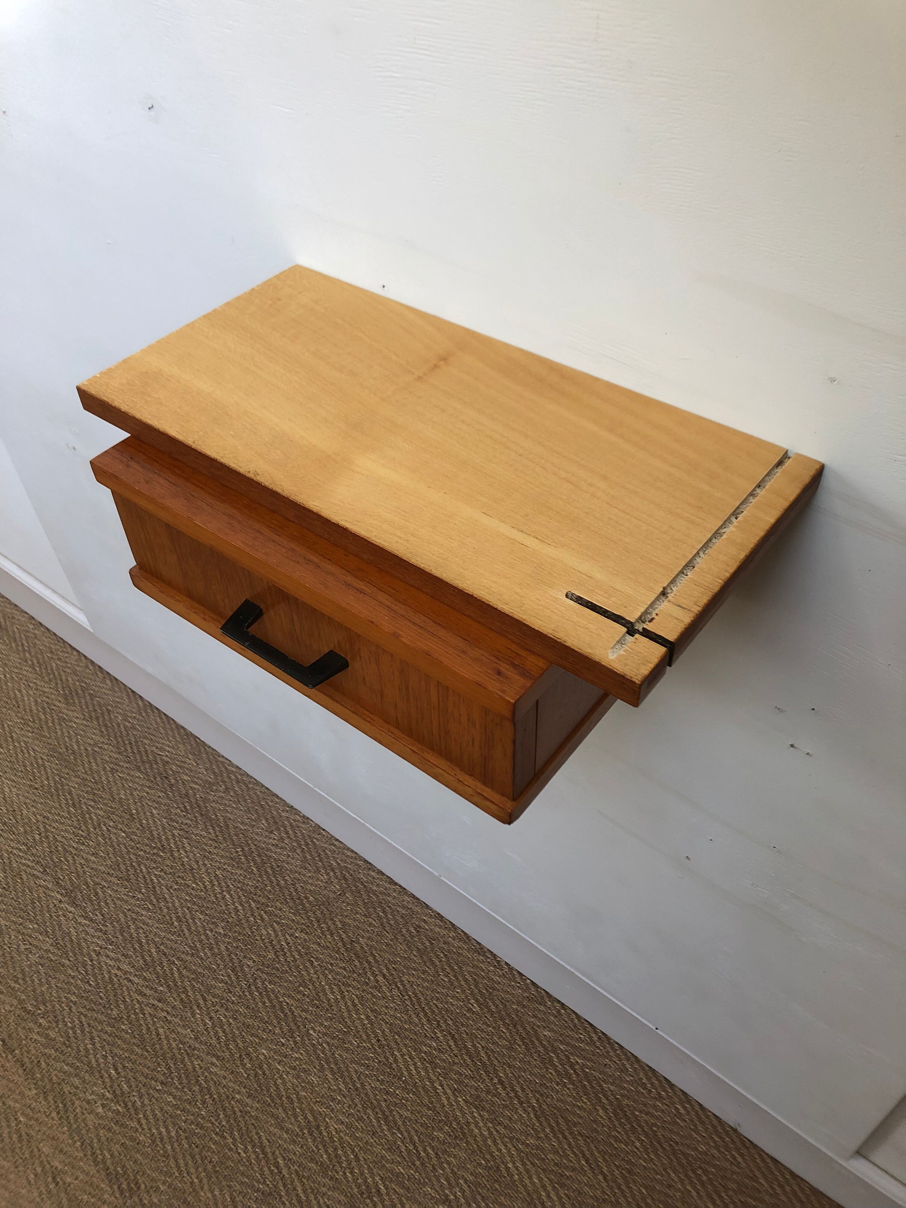 Wall console