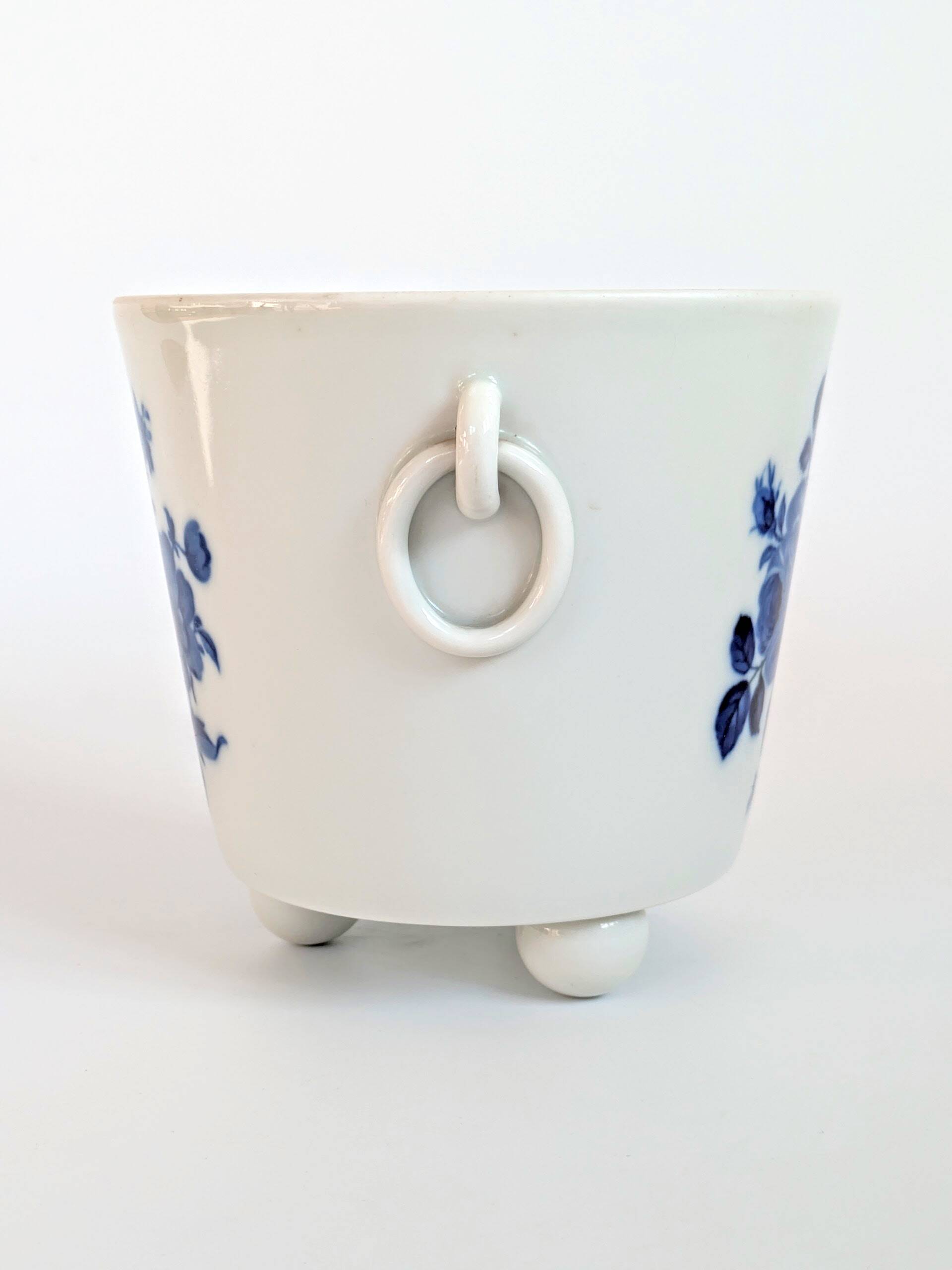 Porcelain Planter with Feet | Cobalt Blue Flora Decor | Lyngby Denmark
