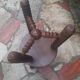 Table bas avec 2 petit tabouret