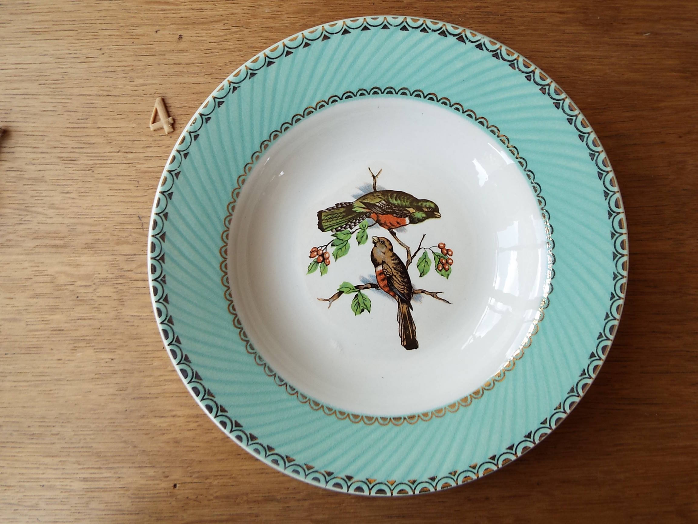 Set of 8 soup plates