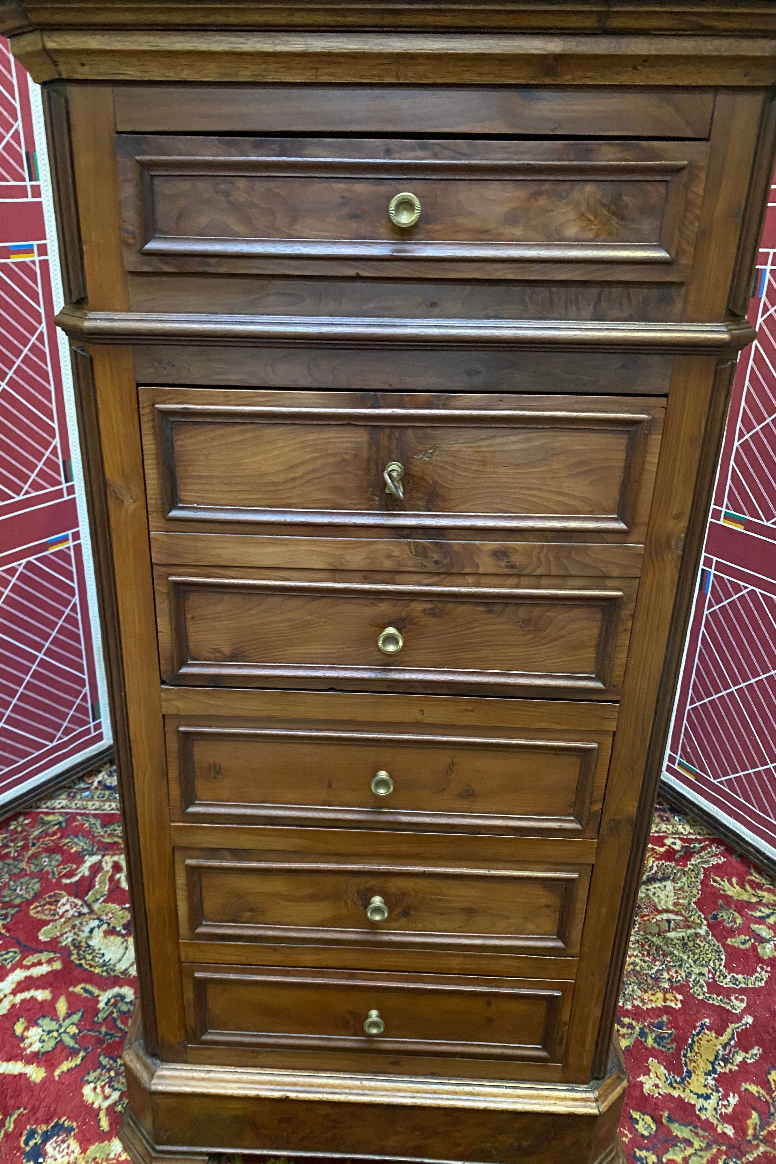 Louis-Philippe weekly style bedside in solid walnut