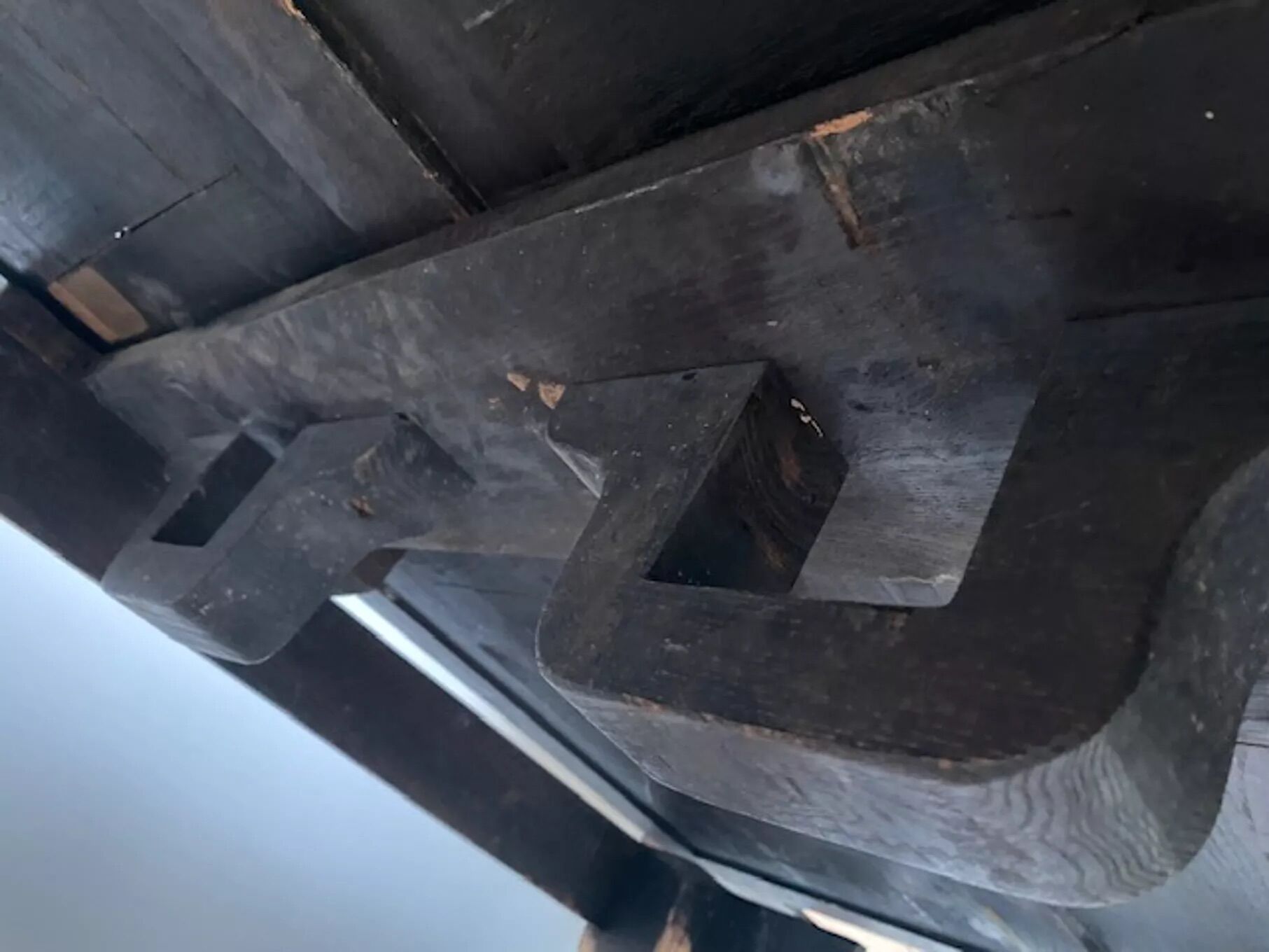 Extendable monastery table