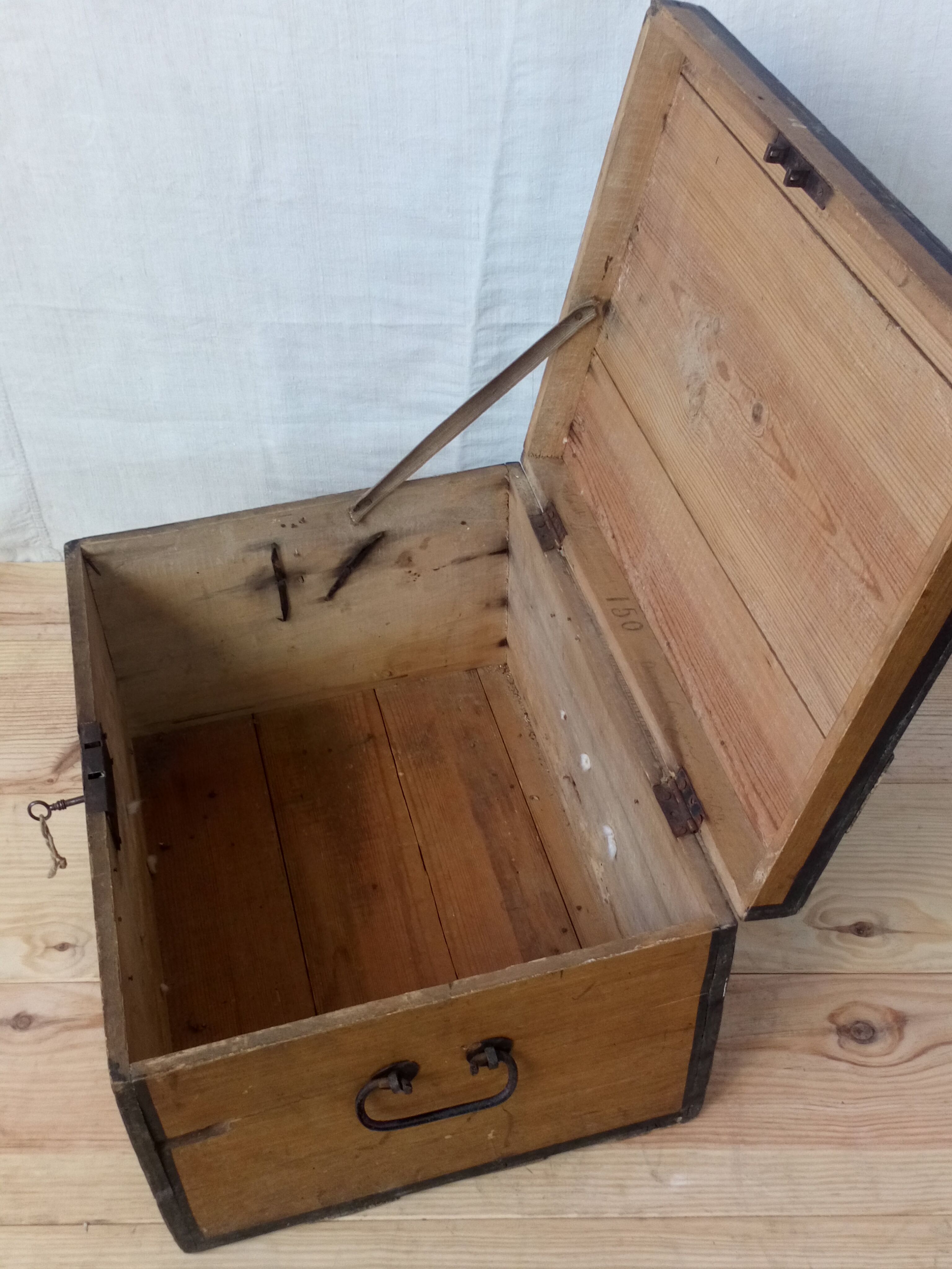 Old container of starch