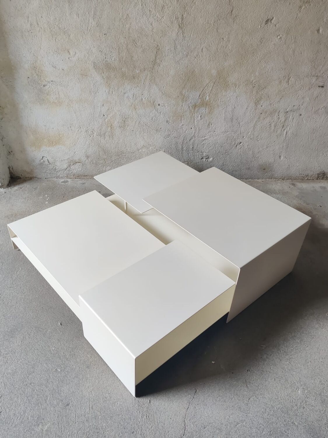 B2 coffee table for Living Divani