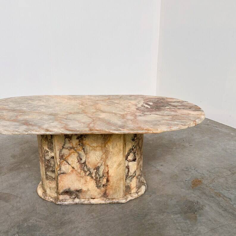 Classic Marble Coffee Table Fior di Pesco, Italy, 1970s