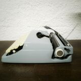 Brother De Luxe typewriter