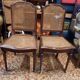 Paire de chaises de style Louis XVI