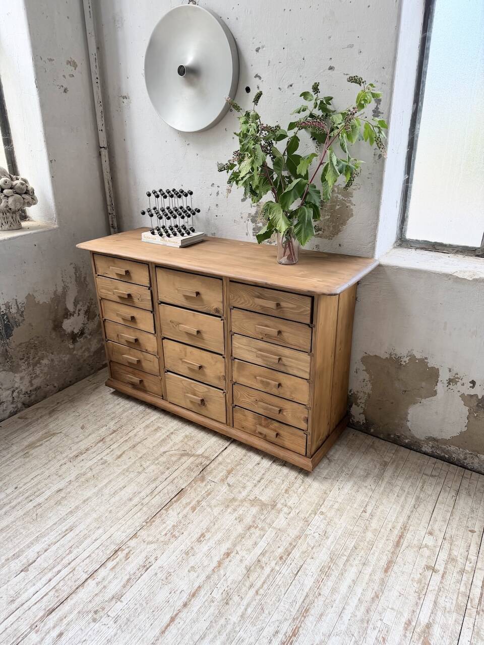Meuble de métier en pin 1950