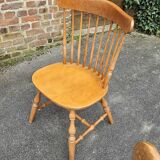 Set of 4 Windsor type chairs designed by Ethan Allen