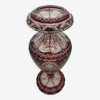 Red crystal bulb vase