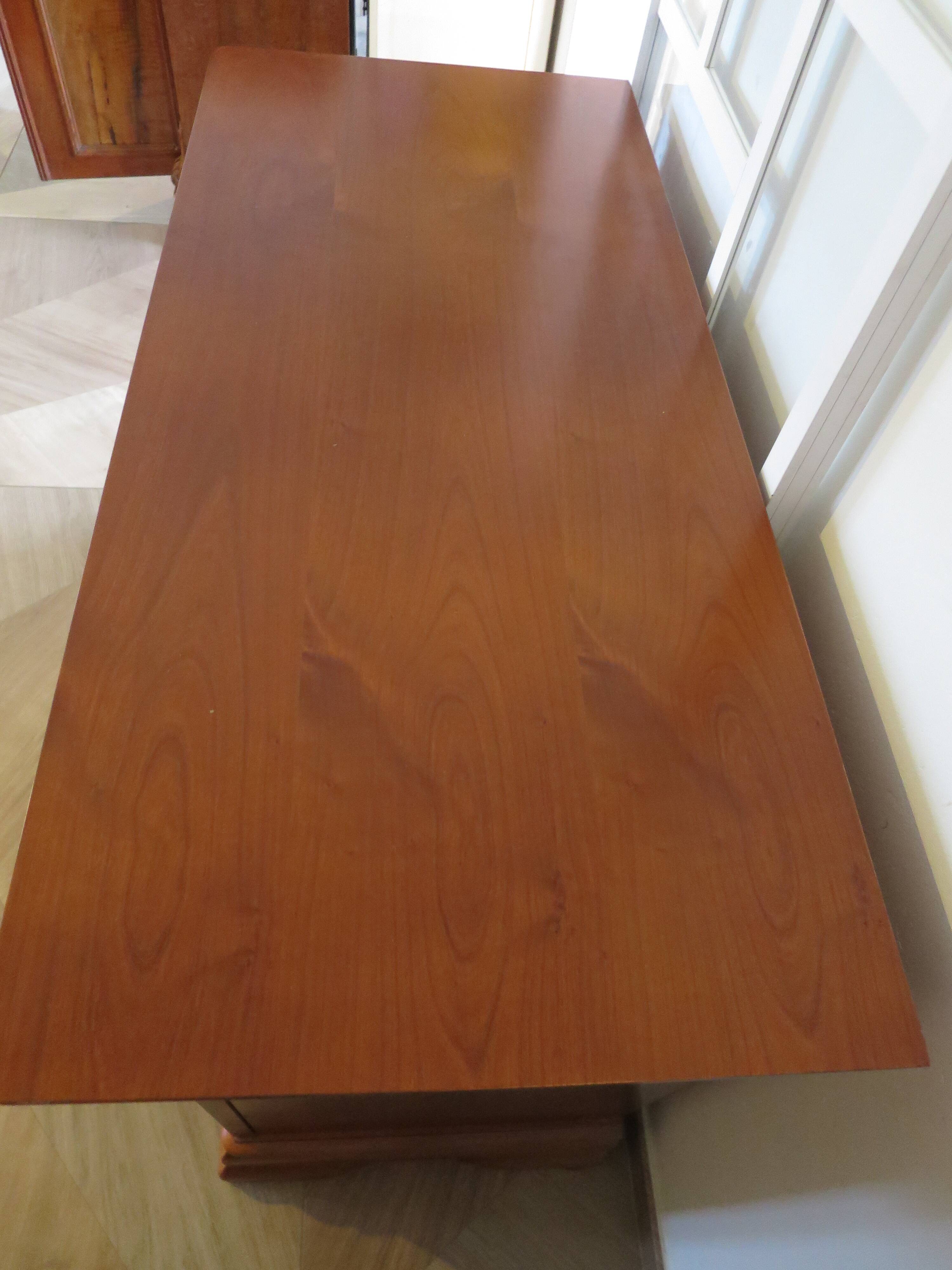 Chest of drawers in solid cherry wood with a curved top - Louis Philippe style - 4 drawers