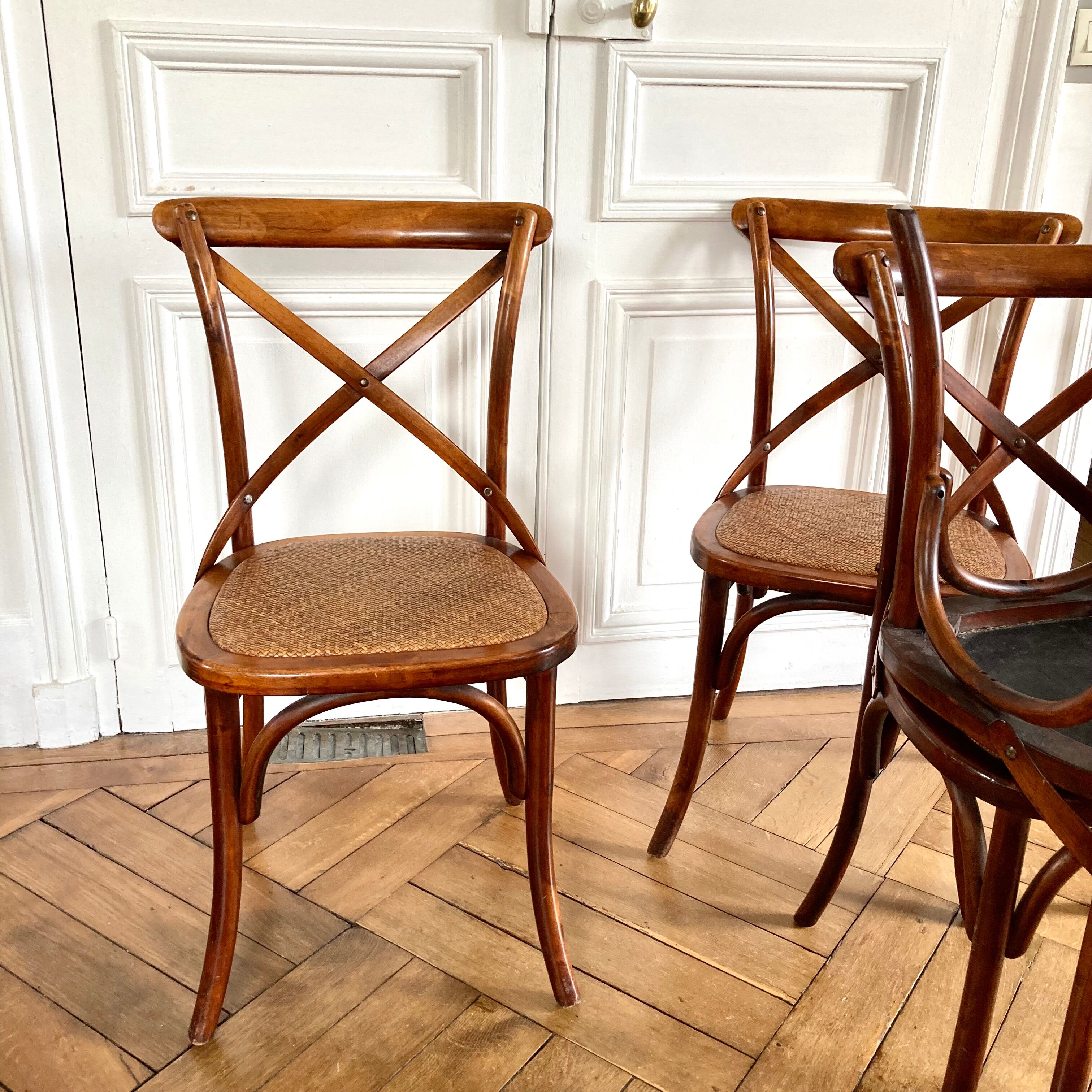 4 chaises bois et cannage style bistrot