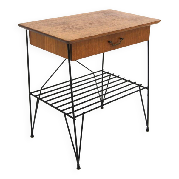 Table d'appoint scandinave ''stringbord'', Suède, 1950