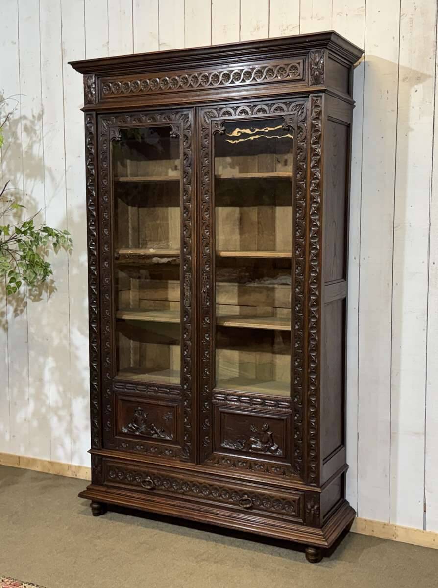 Breton library from the early 20th century in chestnut wood