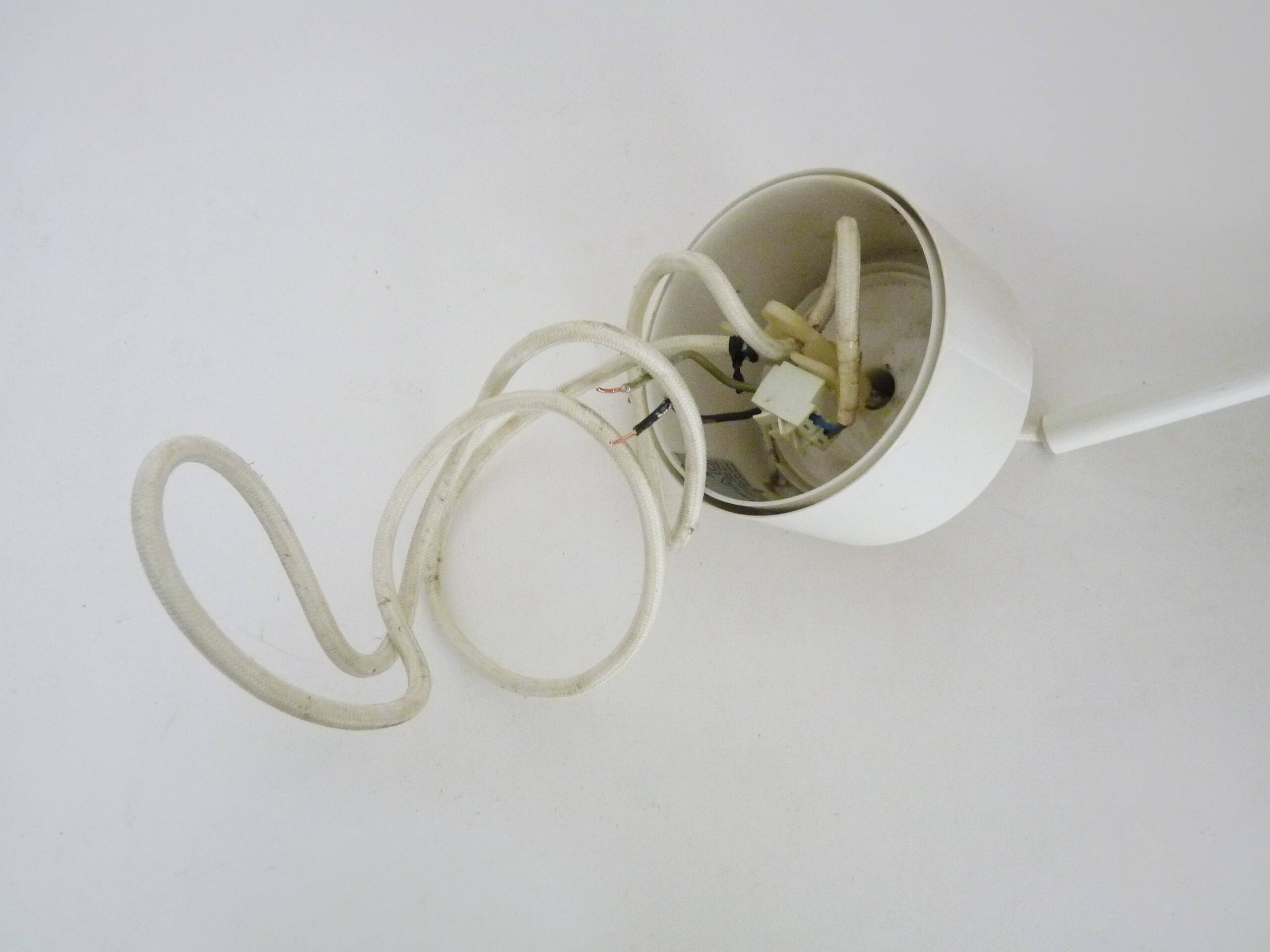 Large suspension design by Wiebke Braasch in coconut palm for Ikea 2010