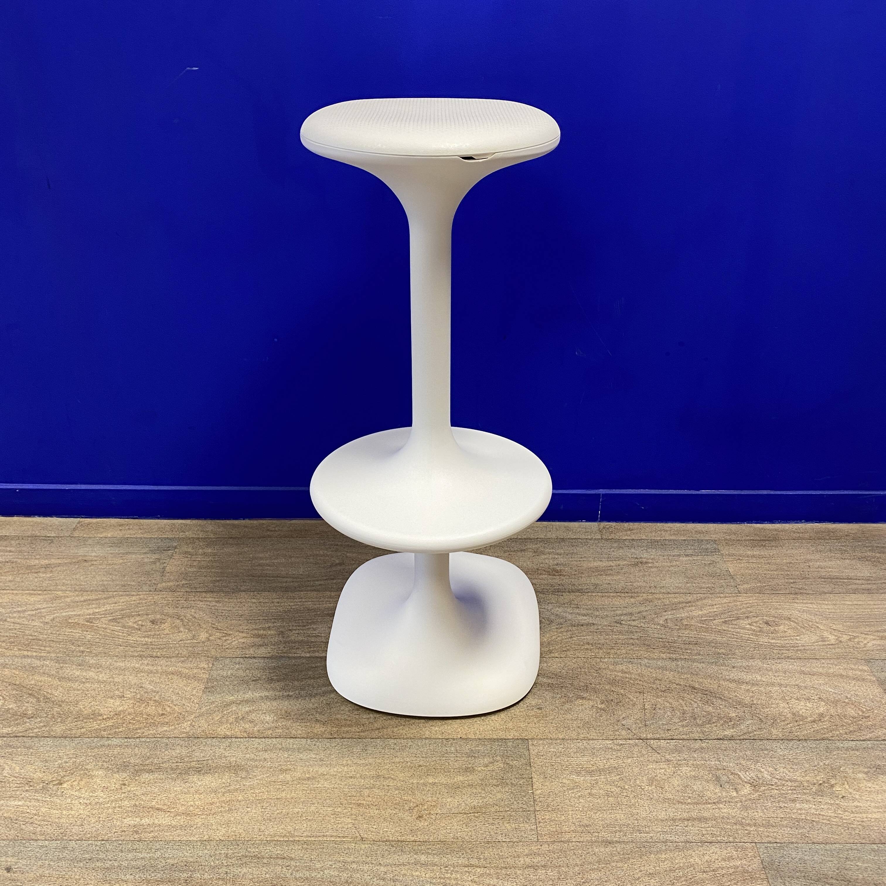 Kant Stool - Horm Casamania