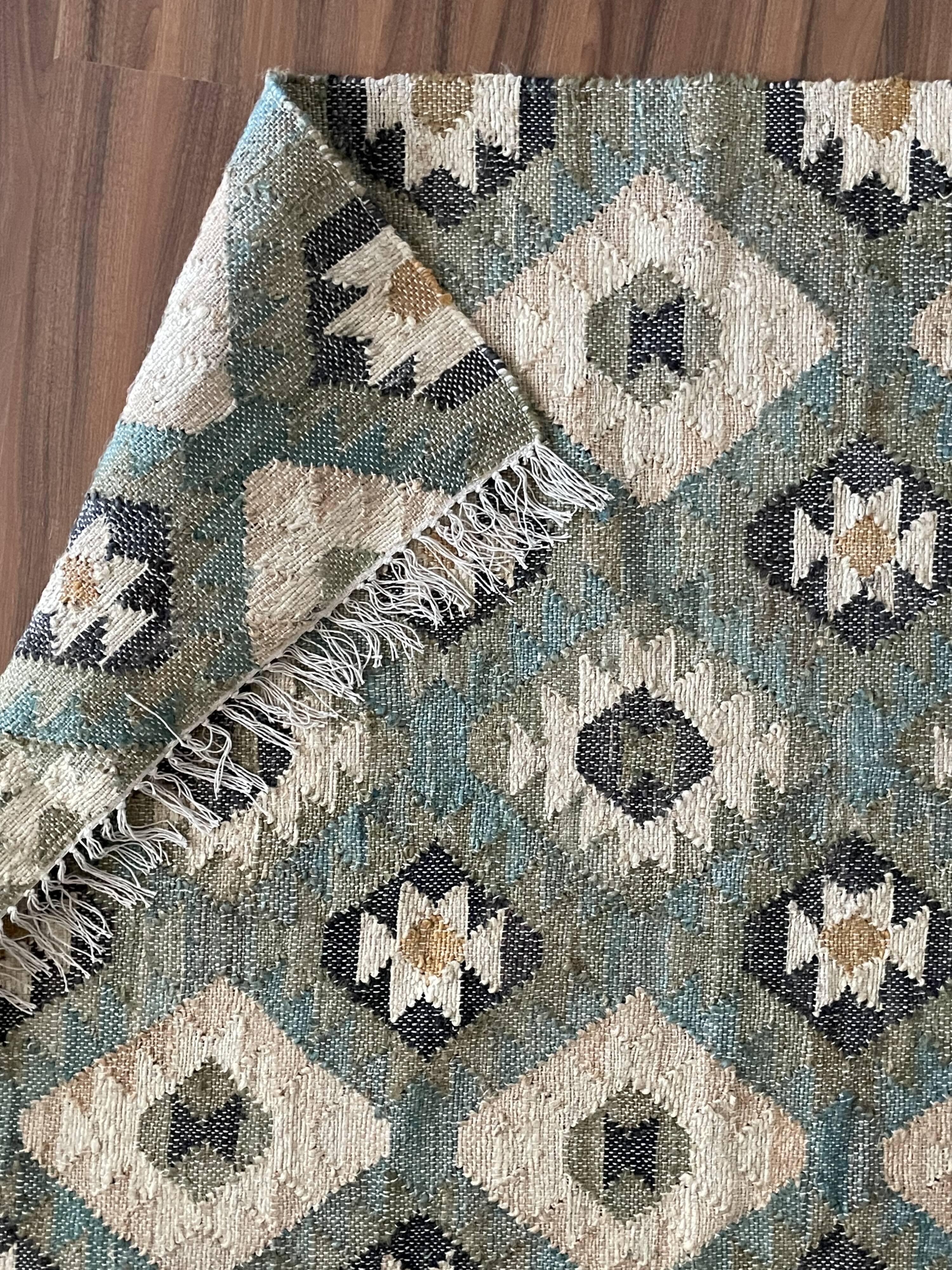 Tapis Kilim tissé à la main en chanvre-coton